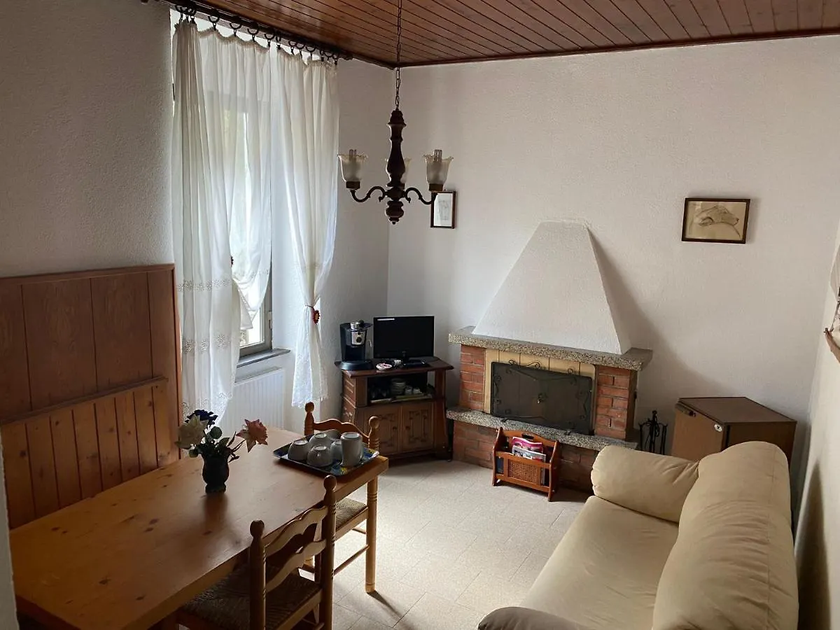 Marzio Overnatting Appartamento Con Cucina شقة