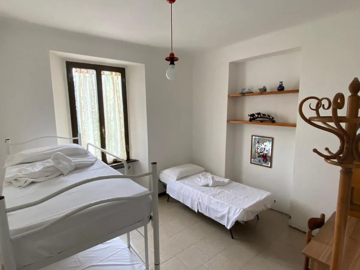 Overnatting Appartamento Con Cucina Marzio Italy